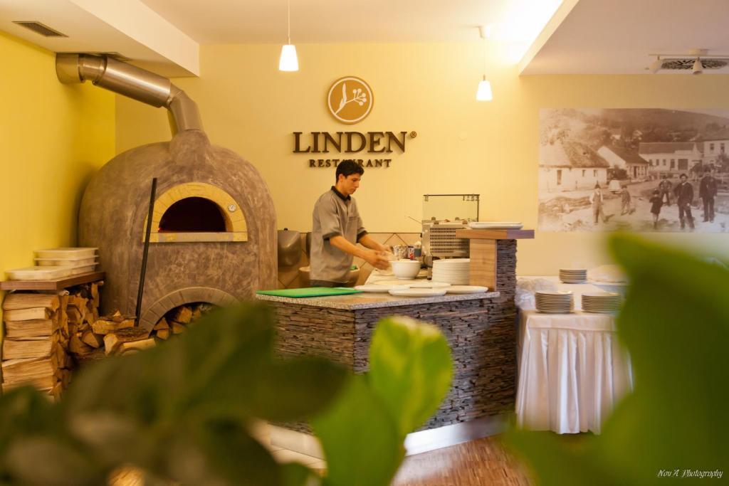 Linden Restaurant And Pension Brno Dış mekan fotoğraf